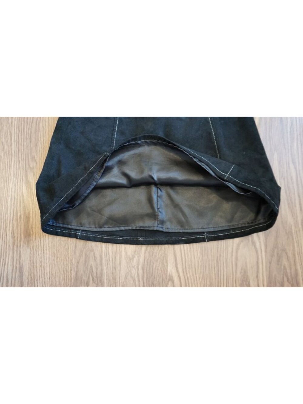 ASOS A-Line Suede Mini Skirt with Contrast Stitch and Button - Size 6 - Picture 9 of 9